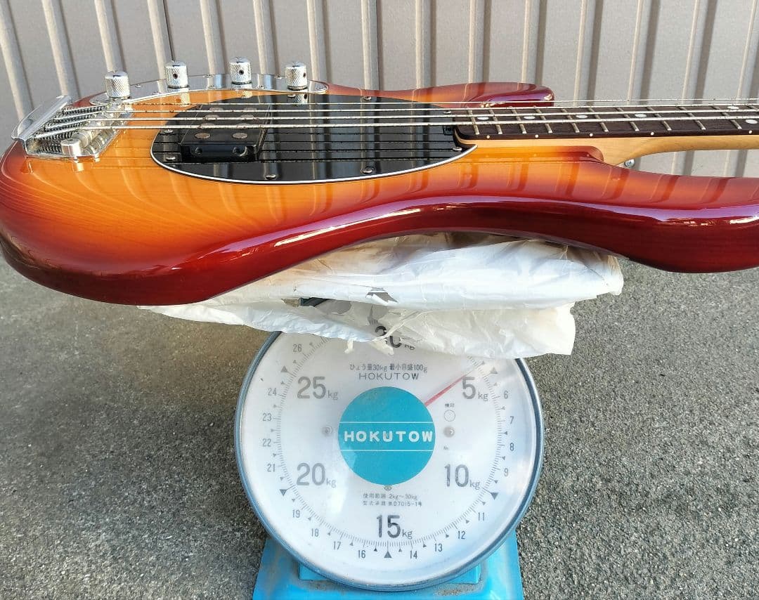 Sterling by MUSIC MAN RAY34LH レフトハンド
