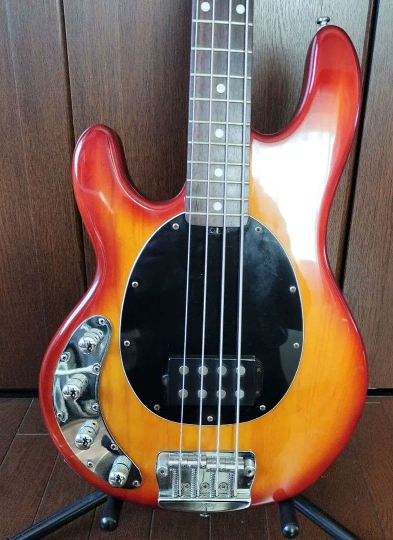 Sterling by MUSIC MAN RAY34LH レフトハンド