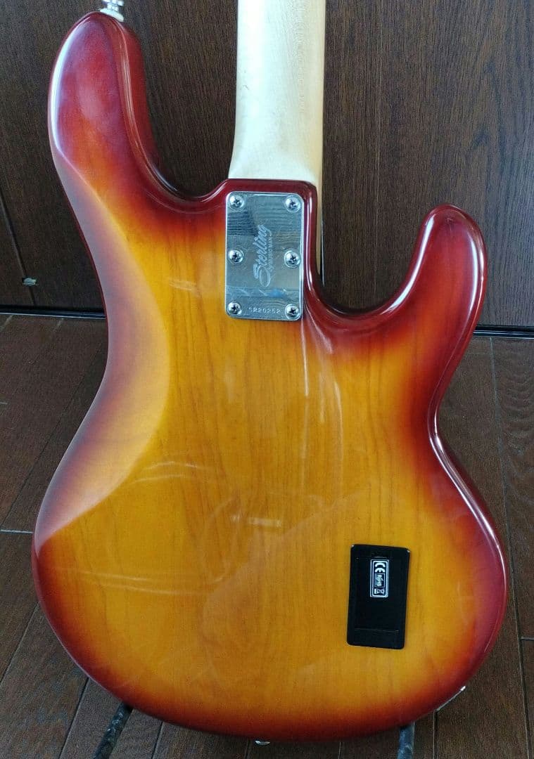 Sterling by MUSIC MAN RAY34LH レフトハンド