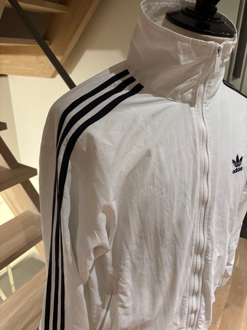 アディダス　adidas トラックジャケット　ホワイト