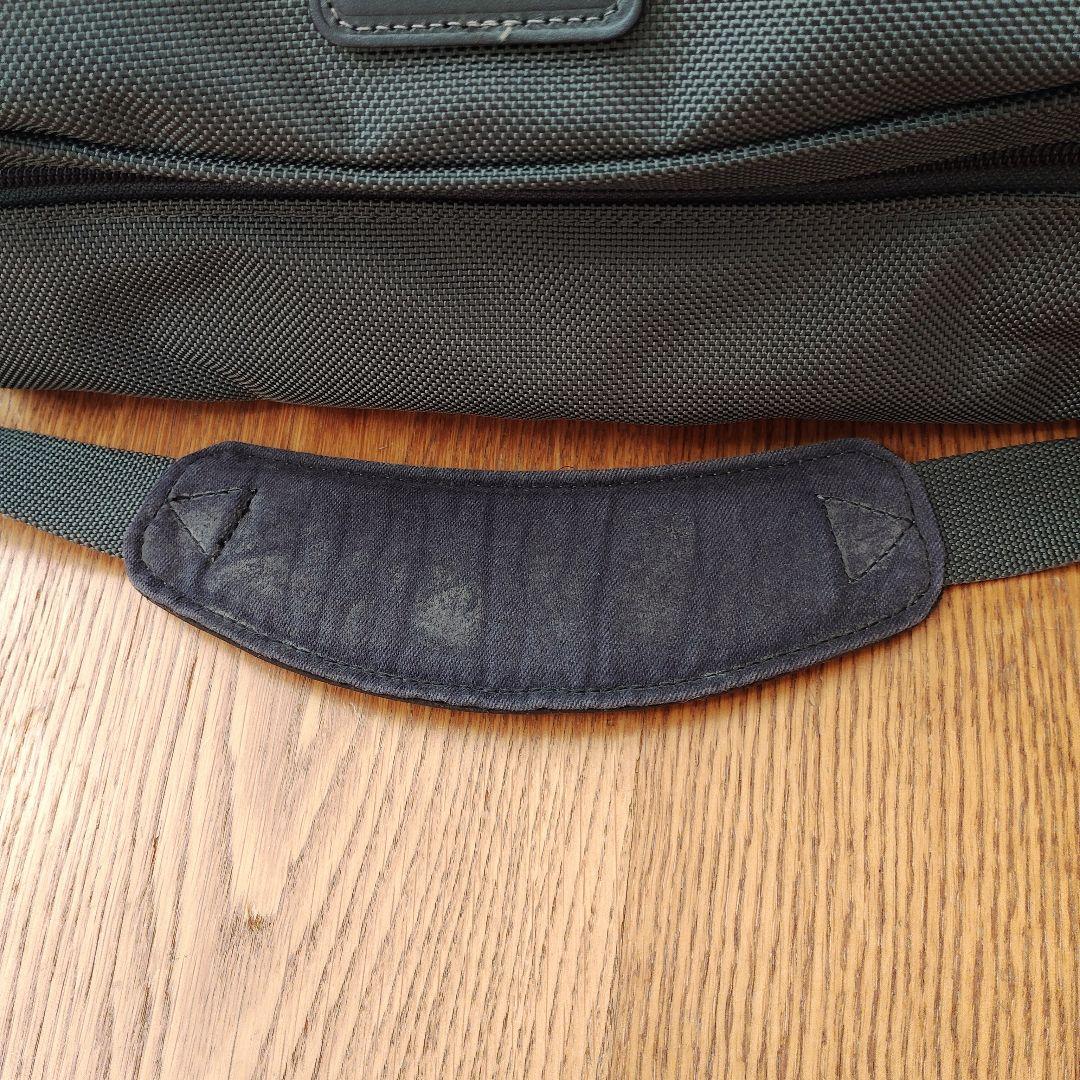 TUMI ボストンバッグ 　ダークグリーン