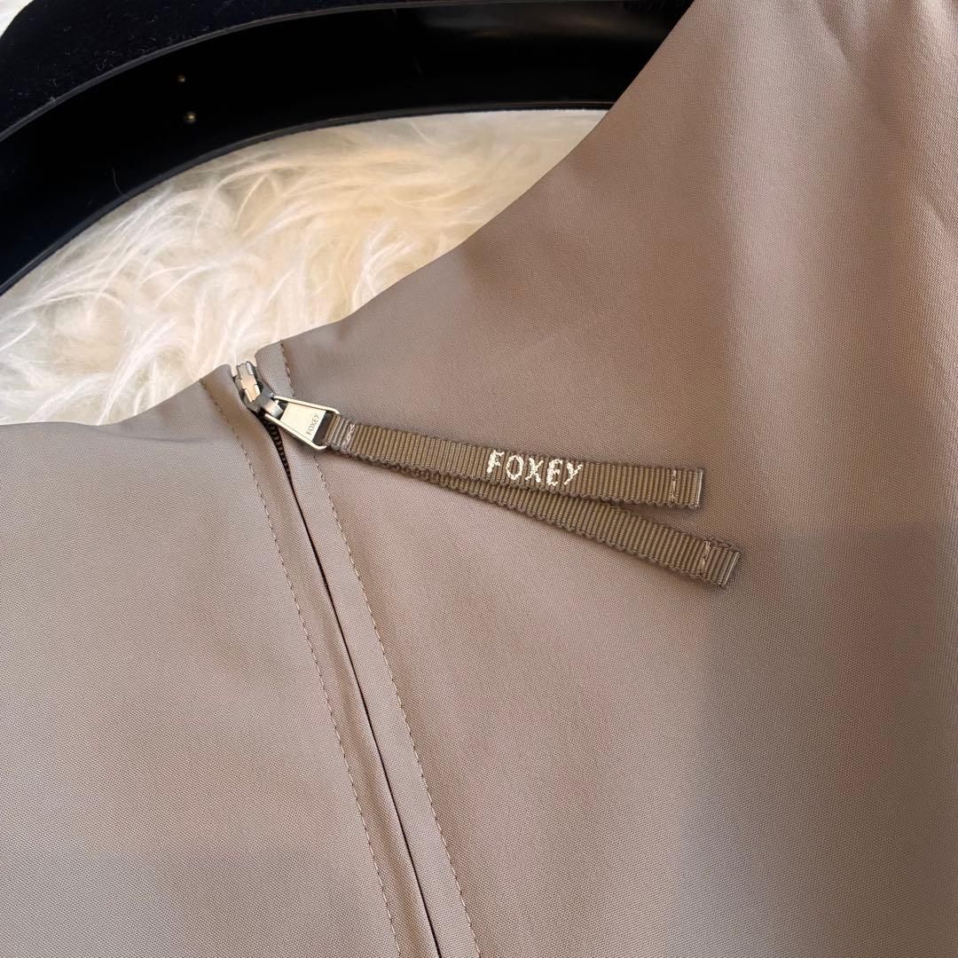 美品♡フォクシーニューヨーク　ウォータープルーフストレッチワンピース　40