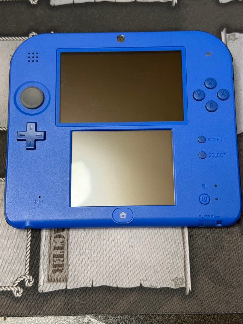 ★未使用品★極美品ニンテンドー2DS ブルー【メーカー生産終了】