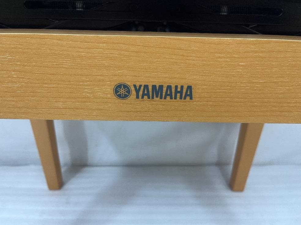 ※81397※ピアノ椅子　YAMAHA（ライトチェリー）★送料無料