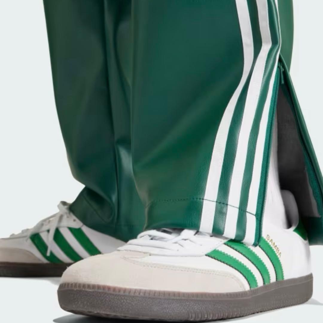 新品　adidas フェイクレザー ファイヤーバード トラックスーツパンツ 緑