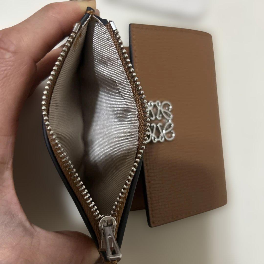 LOEWE アナグラム バーティカル ウォレットタイプ 三つ折り財布 ブラウン