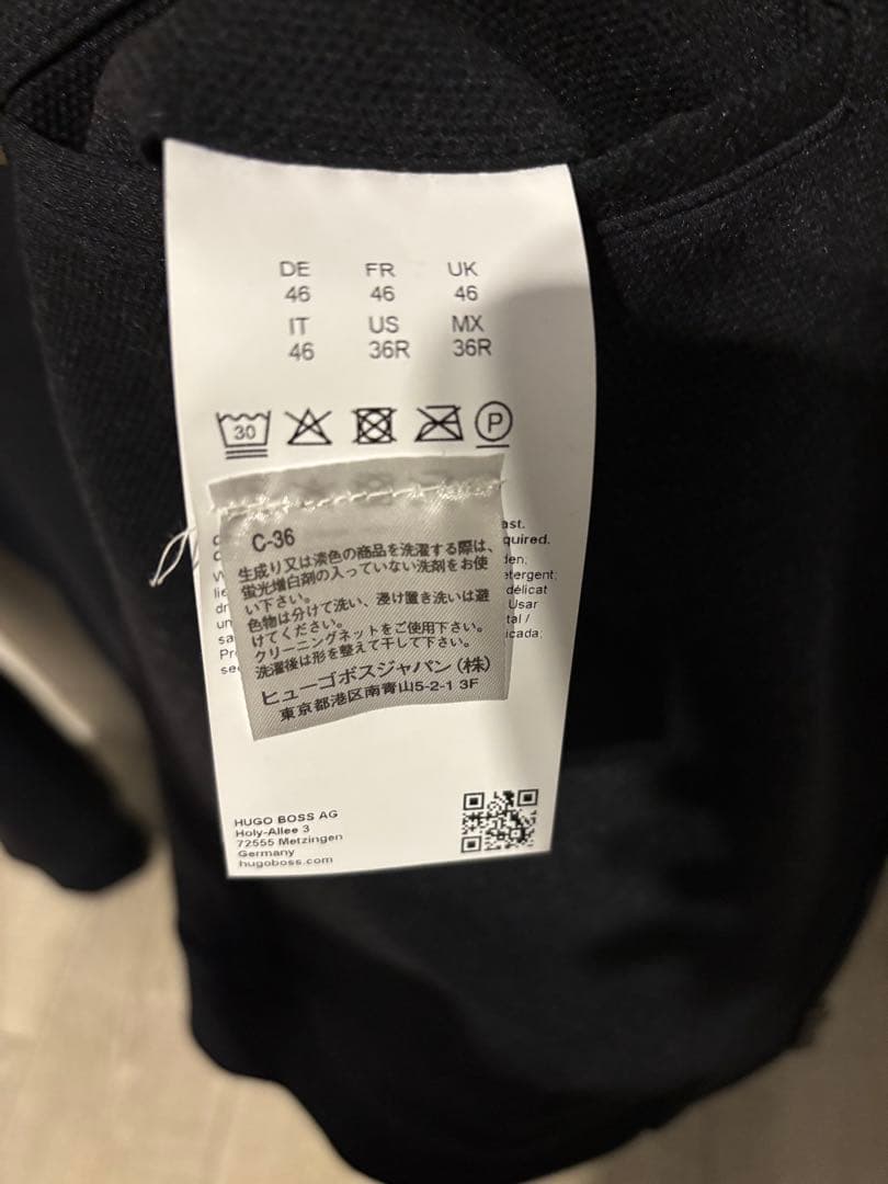 【77,000円ほど】BOSS ブルゾン　46