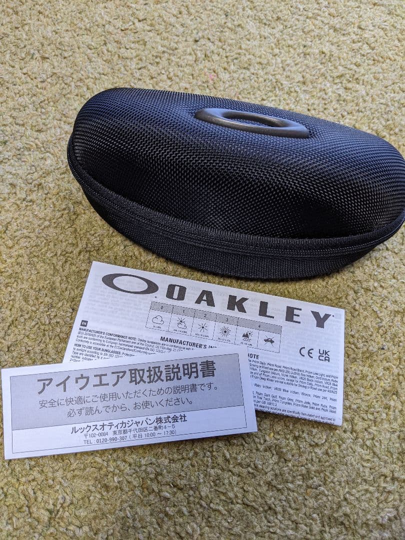 Oakley OO9472F スポーツサングラス