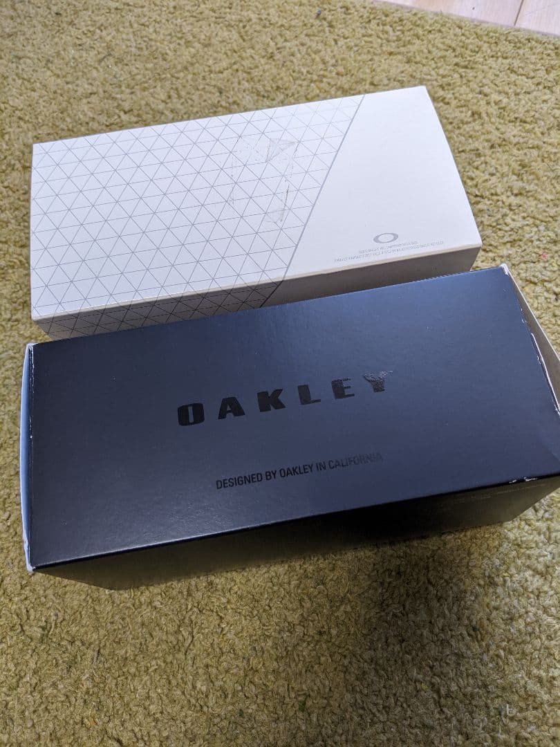 Oakley OO9472F スポーツサングラス