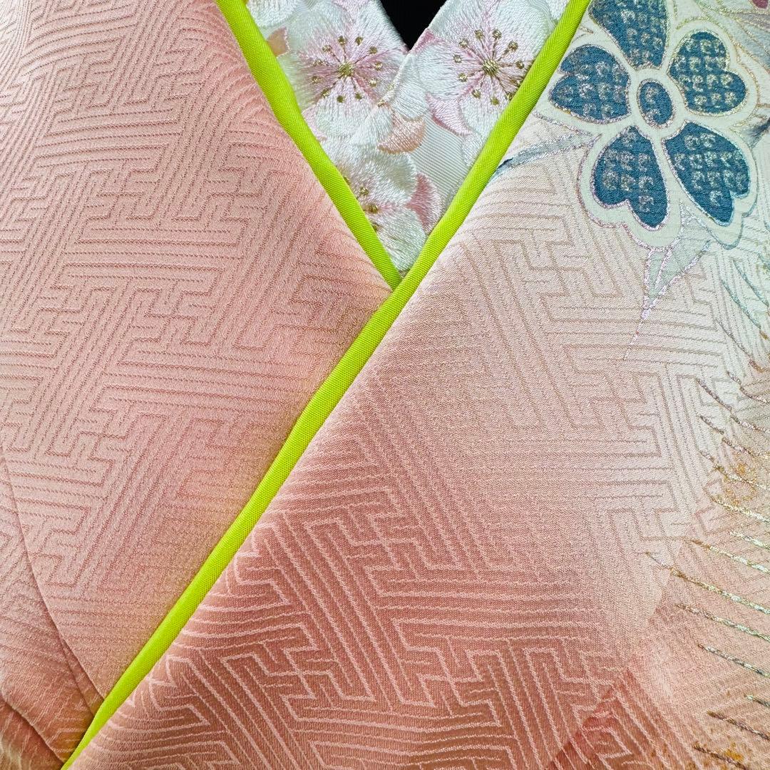 振袖フルセット　ピンク系　地紋　金彩　金駒刺繍　成人式　お正月　お祝い　正絹