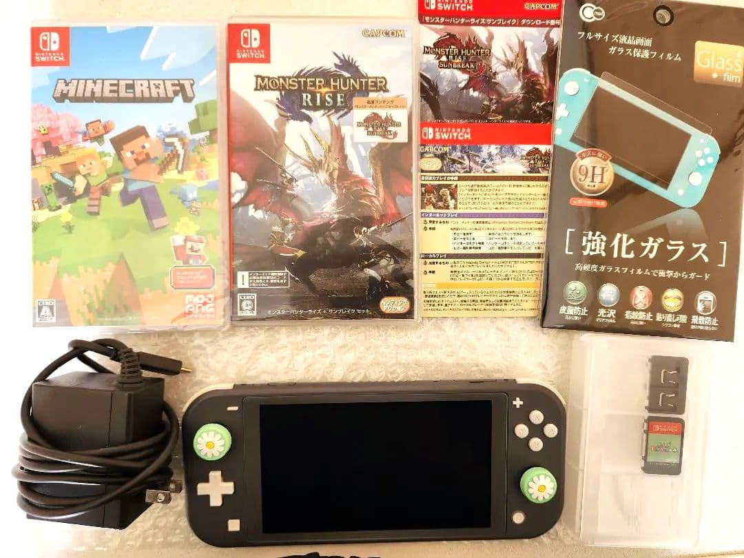 【動作良好】あつ森、新品マイクラ、モンハンライズ付。スイッチライト本体