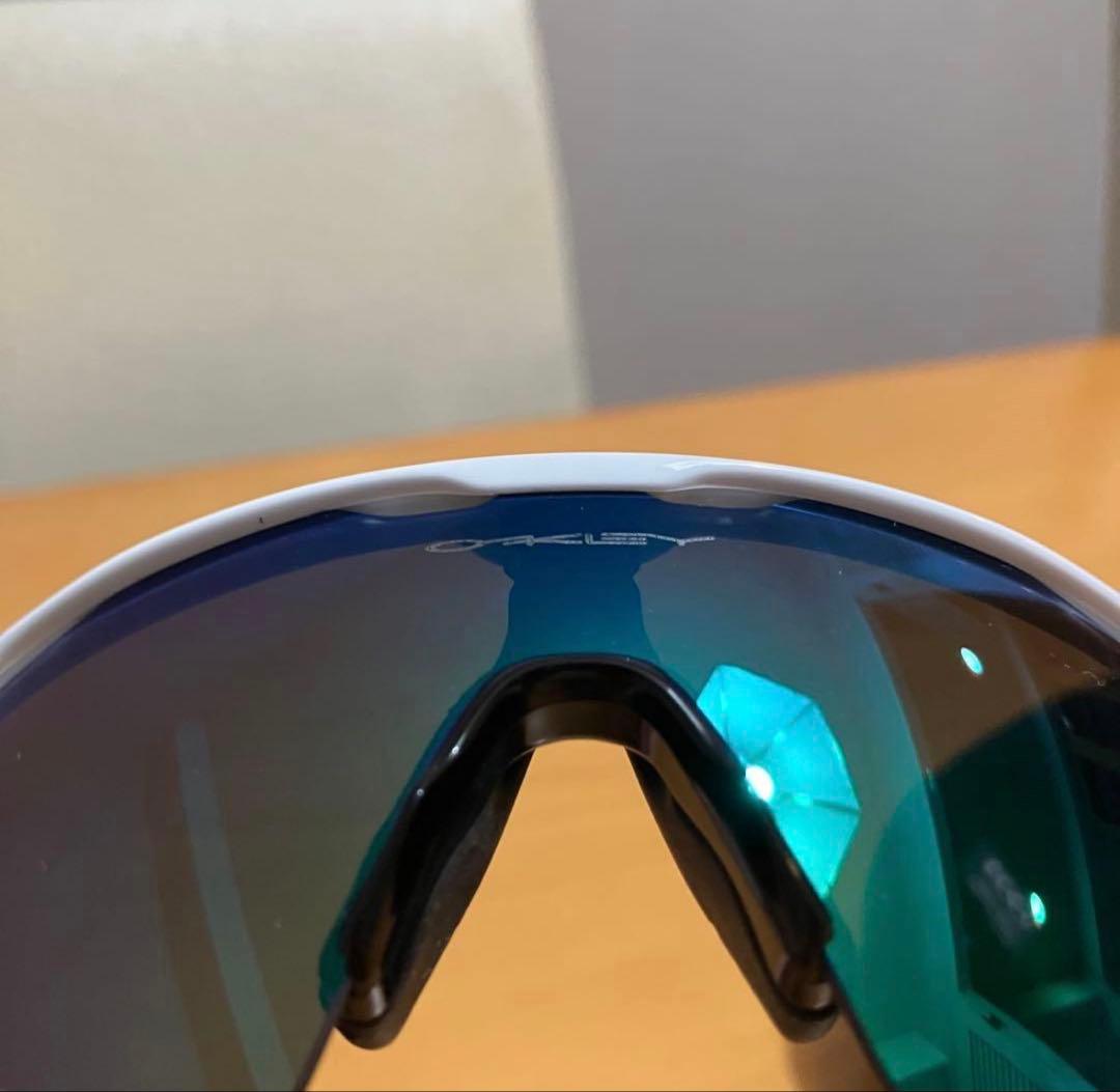 Oakley スポーツ用サングラス ホワイト/グリーン