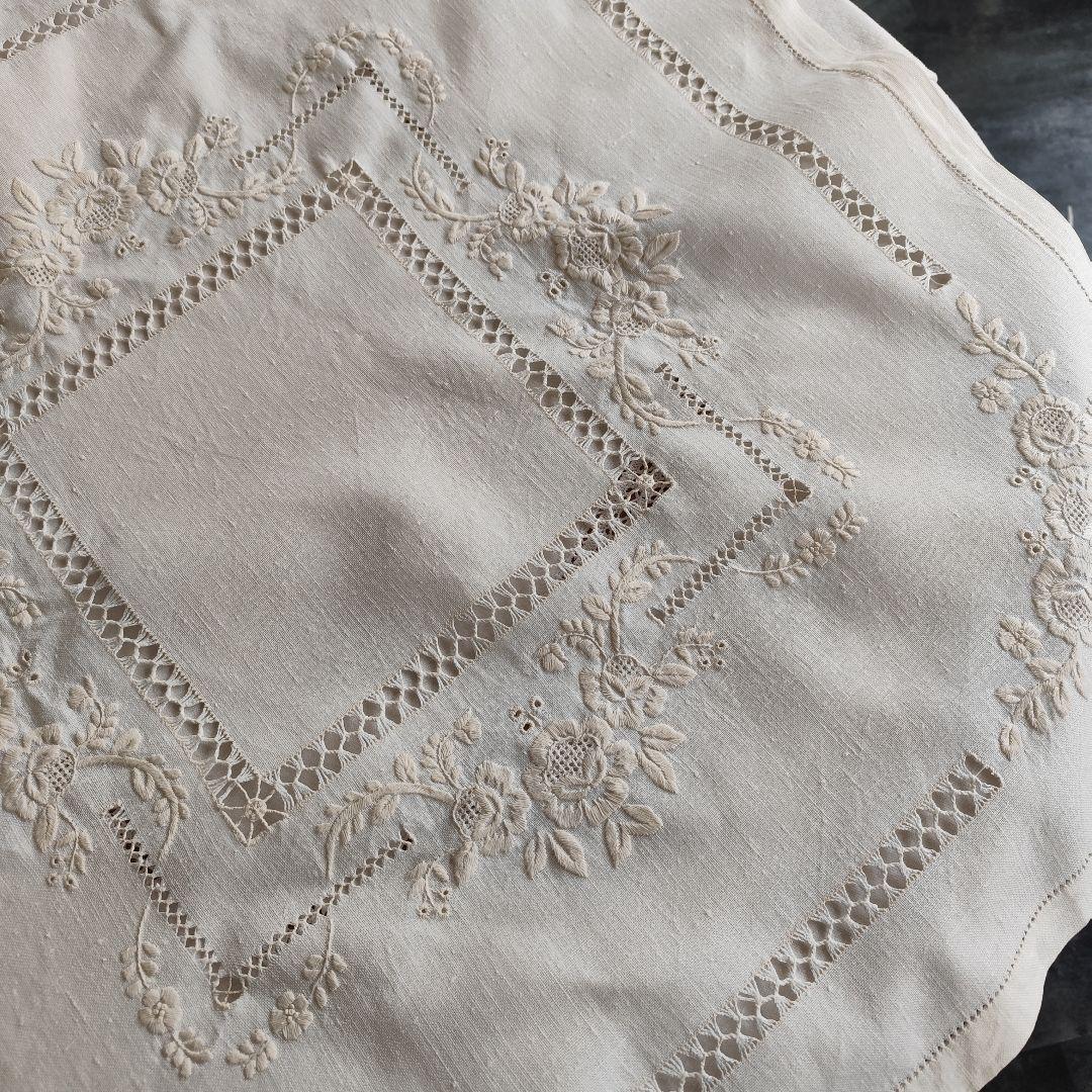ドロンワーク　生成り刺繍　お手仕事　リネンクロス