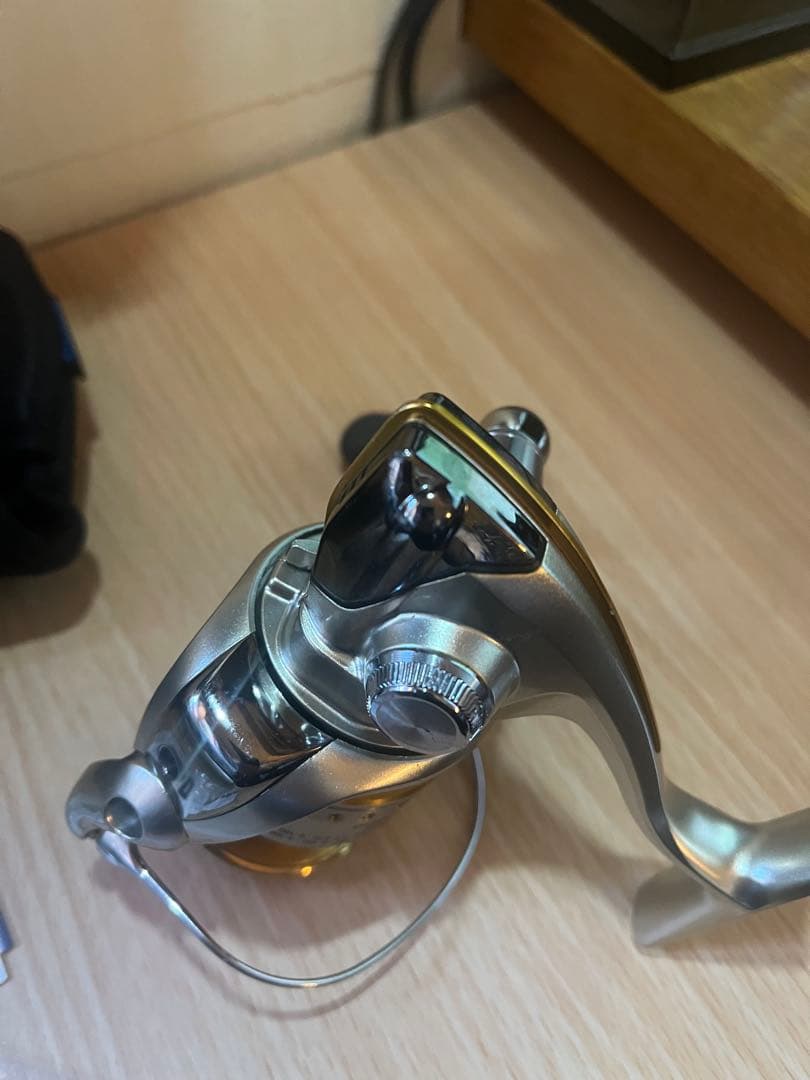 SHIMANO TWINPOWER Mg C3000 スピニングリール