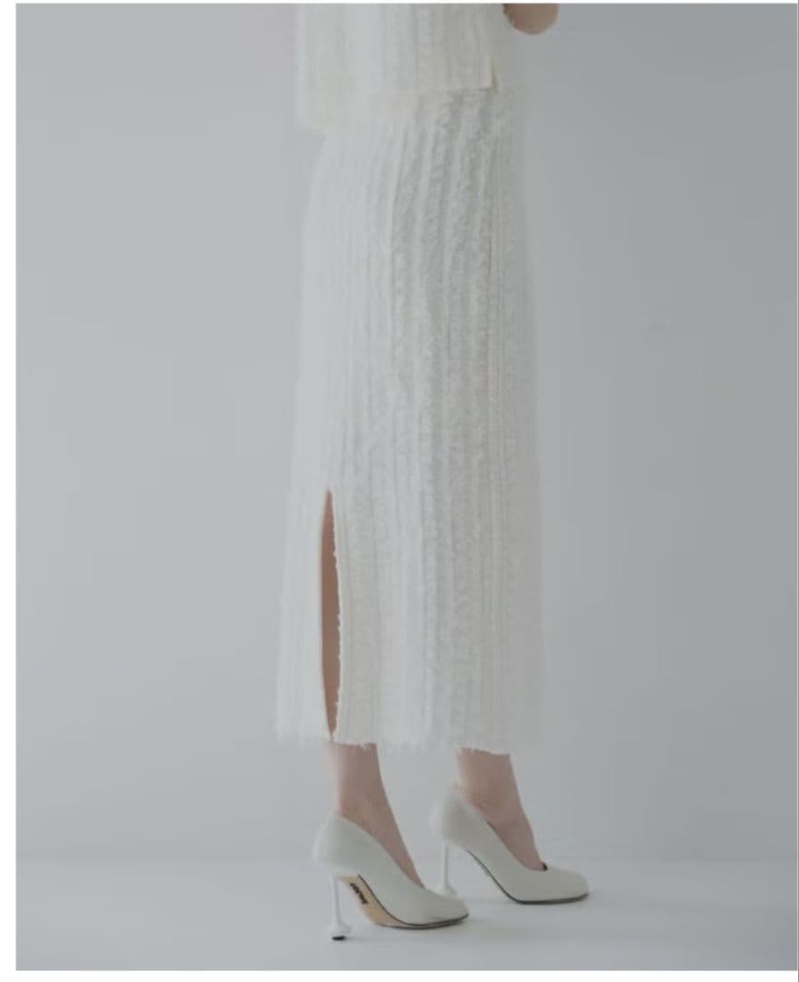 【maison de Dolce. 】 plume skirt/white