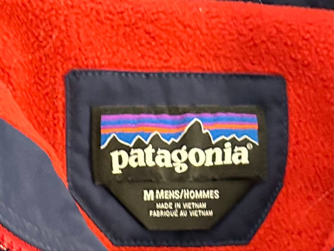 値下げしました　patagonia Mサイズ シェルドシンチラジャケット