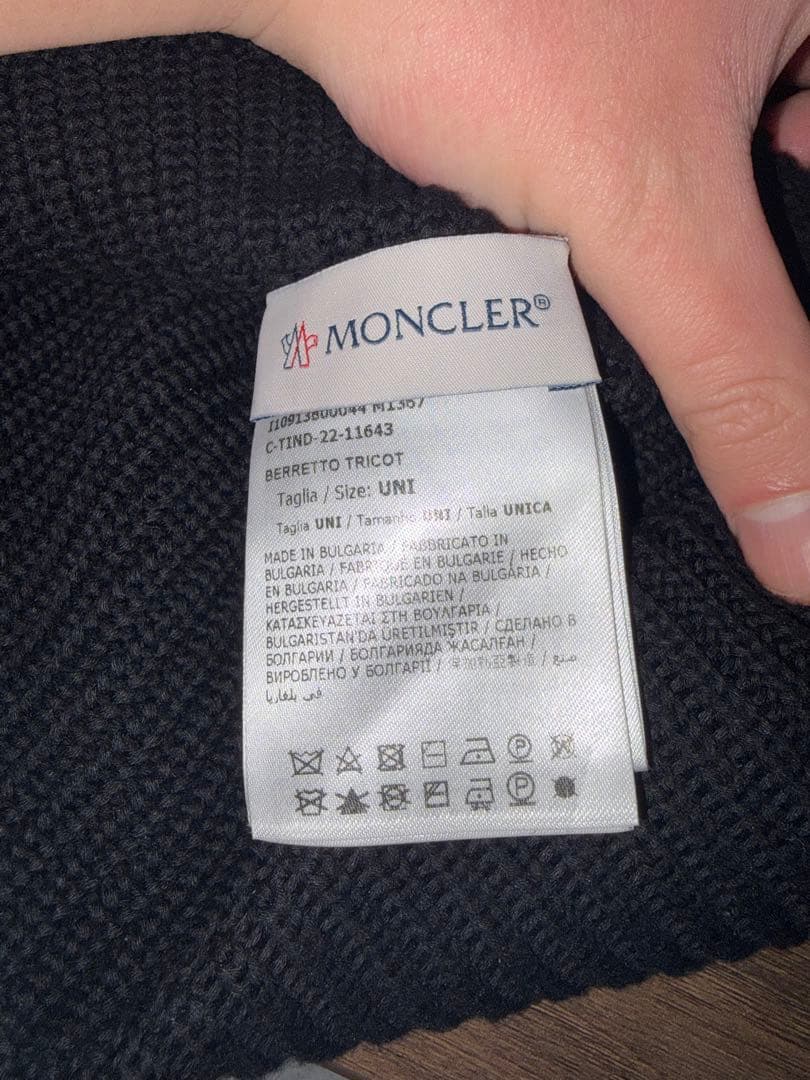 MONCLER モンクレール　ニット帽　ブラック