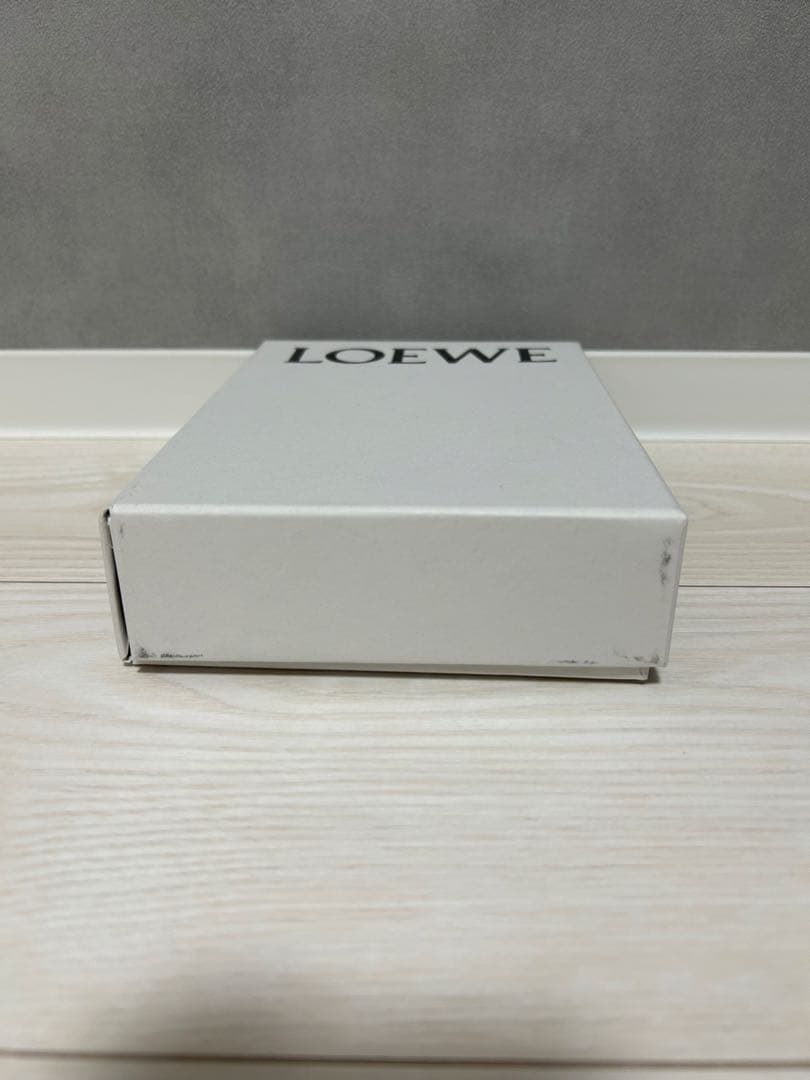 ロエベ　財布　箱・保存袋・封筒付き