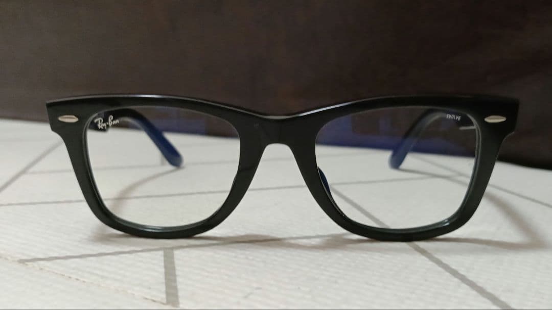 Ray-Ban レイバン RB2140F ブラック ウェイファーラー　調光