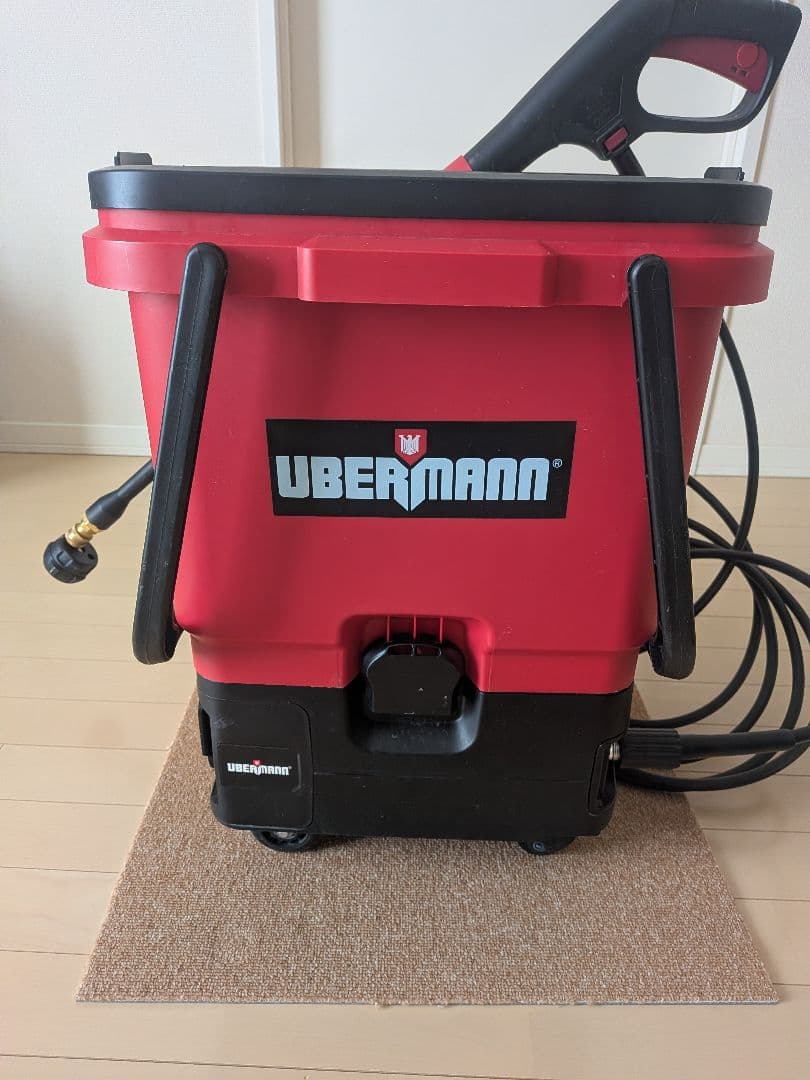 【バッテリーと充電器付】コメリ充電式高圧洗浄機 UBERMANN 18V