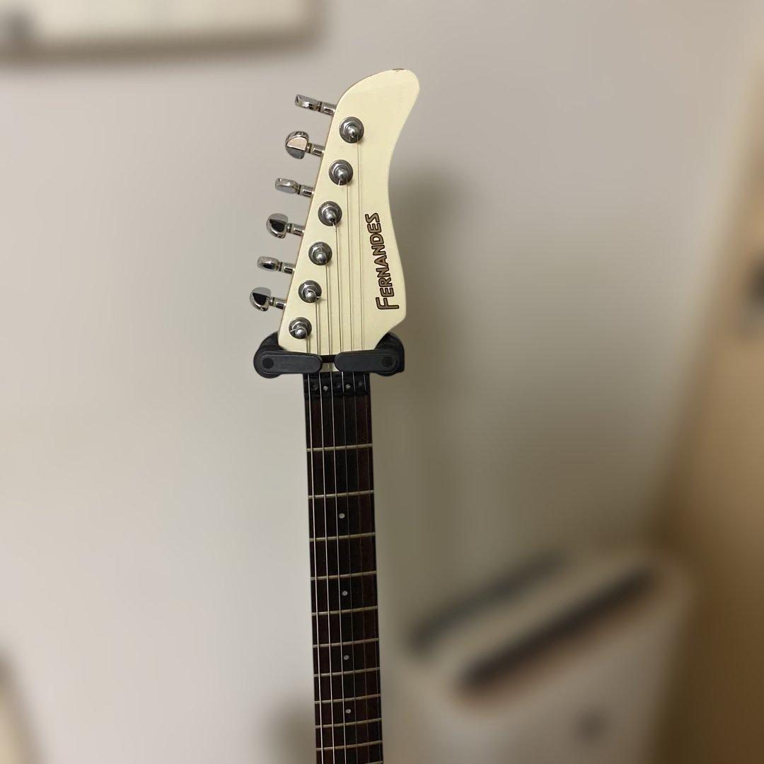 Fernandes エレキギター　SNAPPERタイプ