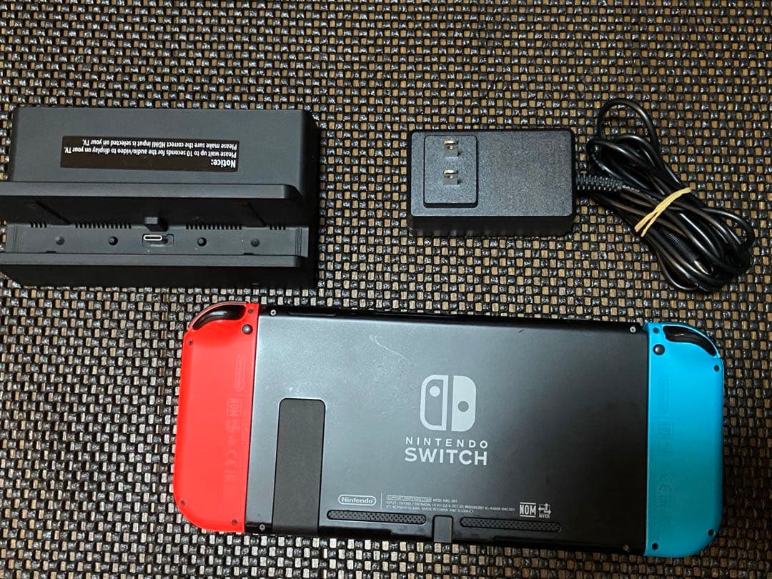 Nintendo Switch 本体 青/赤 Joy-Con 付属品あり