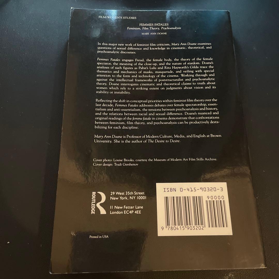 洋書 Femmes Fatales