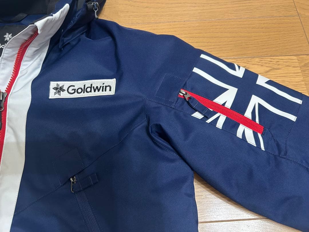 キッズ　Goldwin ゴールドウィン　サイズ140 スキージャケット