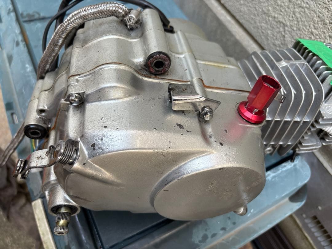 中華　エンジン　125cc　中古品