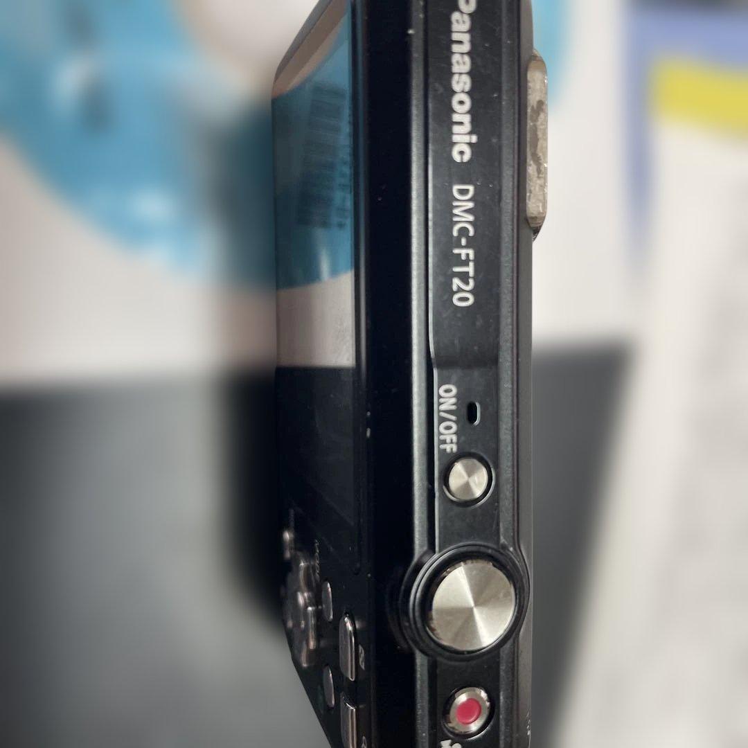 Panasonic LUMIX DMC-FT20本体