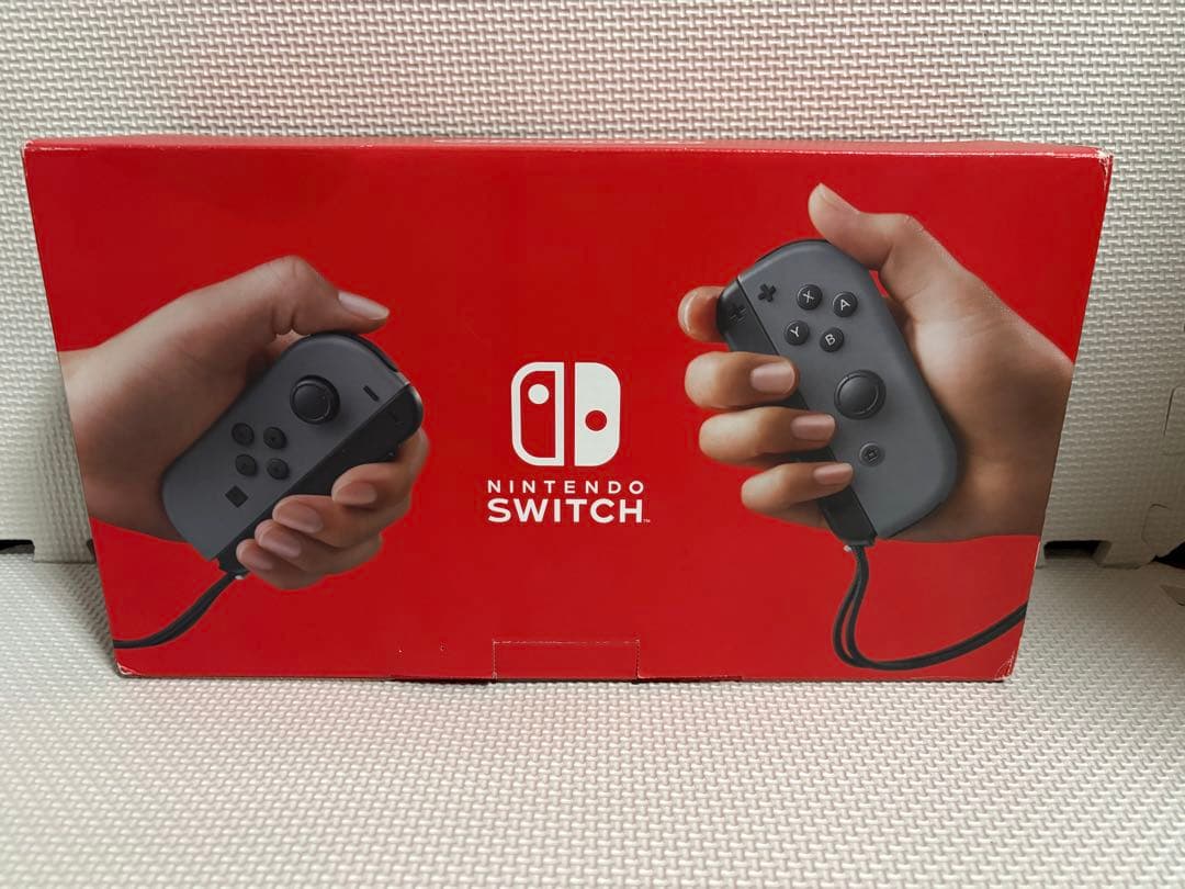 まこ　Nintendo Switch 本体 グレー ジョイコン付き