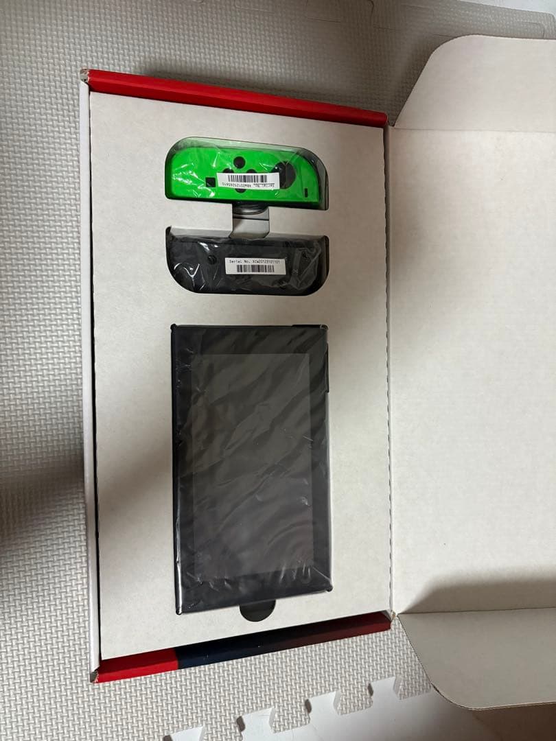 まこ　Nintendo Switch 本体 グレー ジョイコン付き