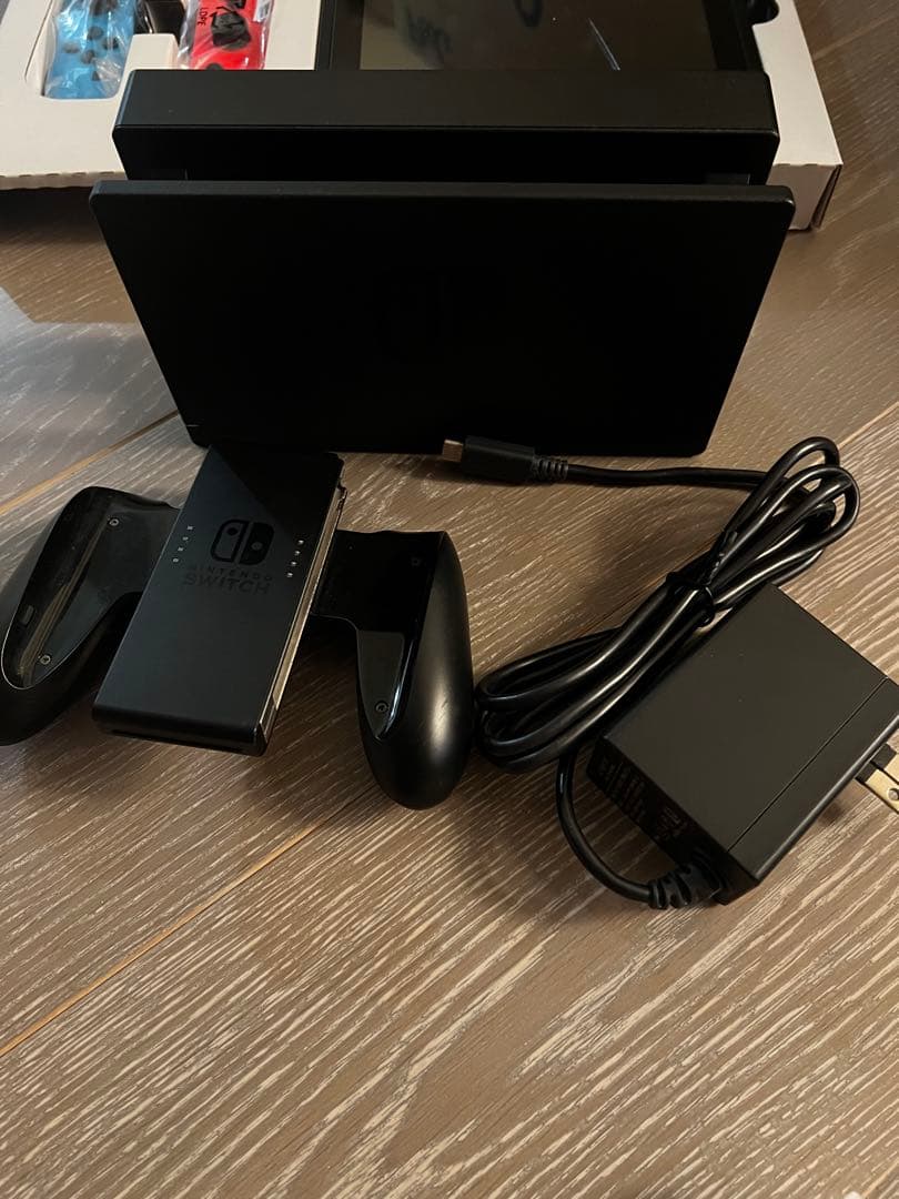 Nintendo Switch 本体　マリオカート8デラックス