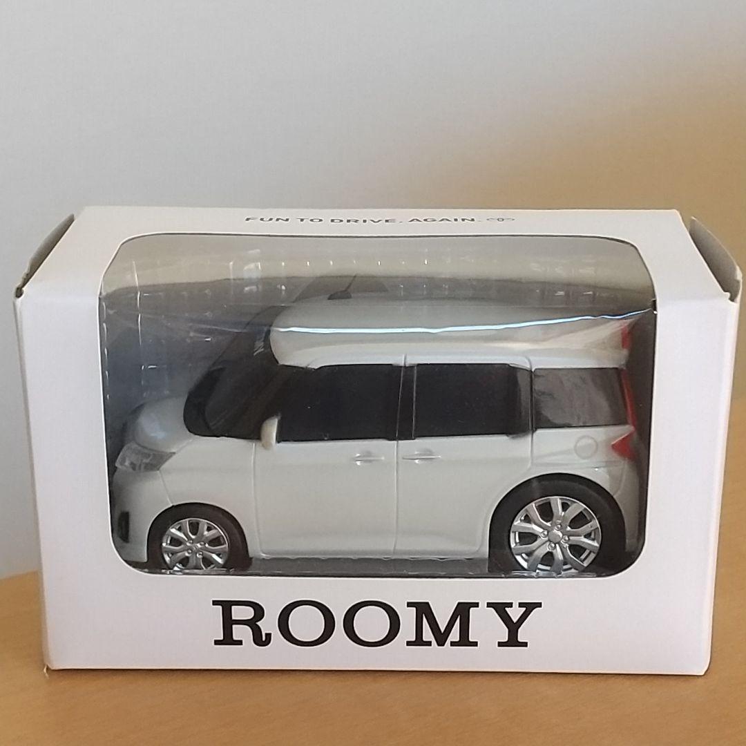 【ディーラー非売品】トヨタ ルーミーカスタム ミニカー ホワイト プルバック