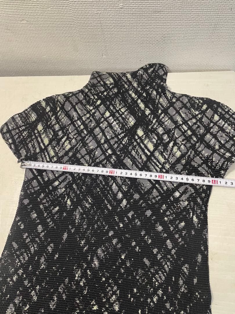 ISSEY MIYAKE ハイネック半袖 トップス