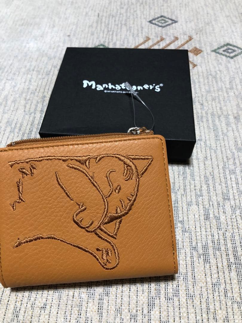 新品未使用 マンハッタナーズ 二つ折り財布