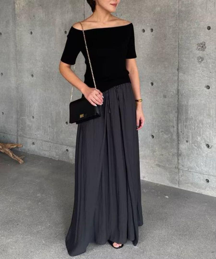 【NICENICE MOMENT】　新品同様　カップ付き半袖カットソー ブラック
