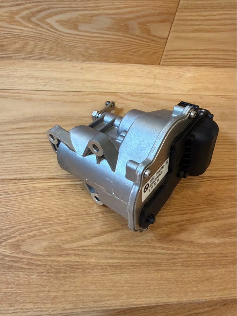  E92 m3 スロットルアクチュエーター　中古