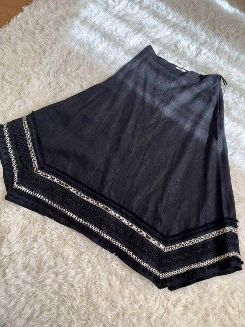 ADORE 日本製 リネン100% 変形スカート 刺繍 レース ブラック 36