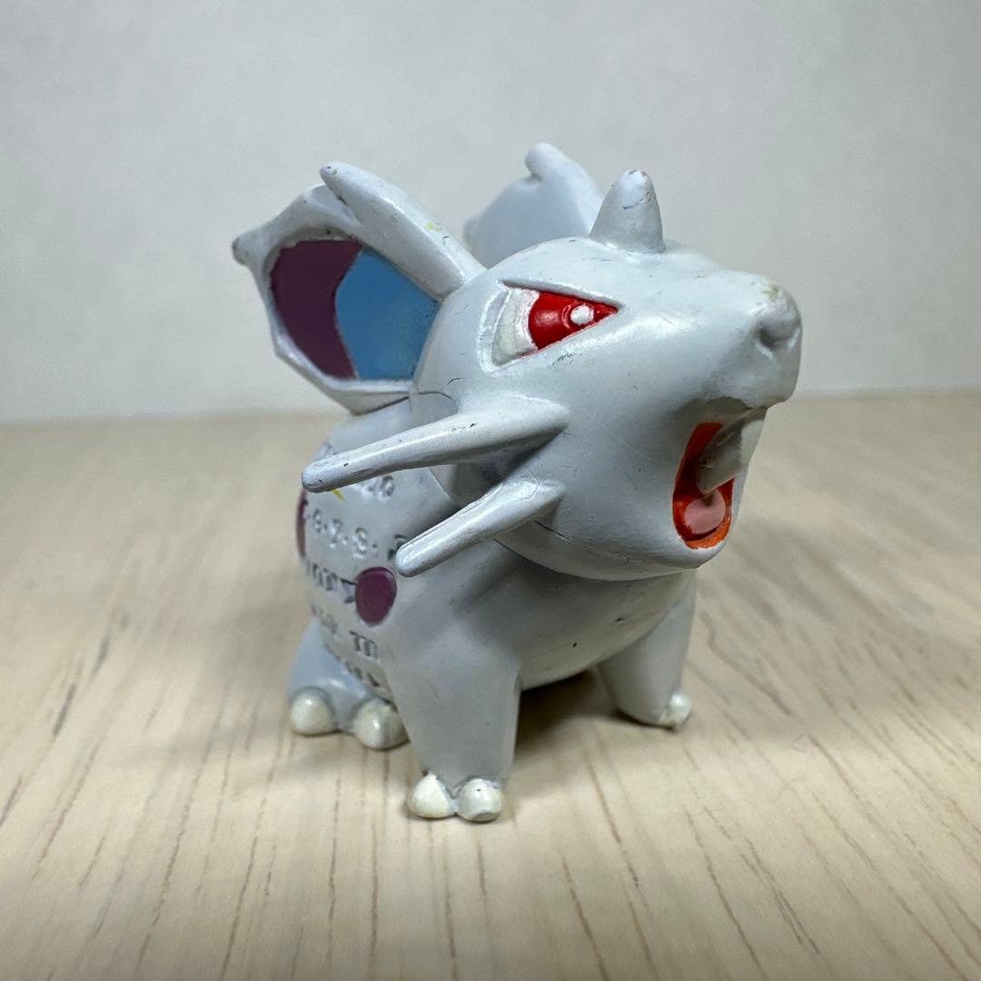 【希少】モンスターコレクション(モンコレ初期) ニドラン♀