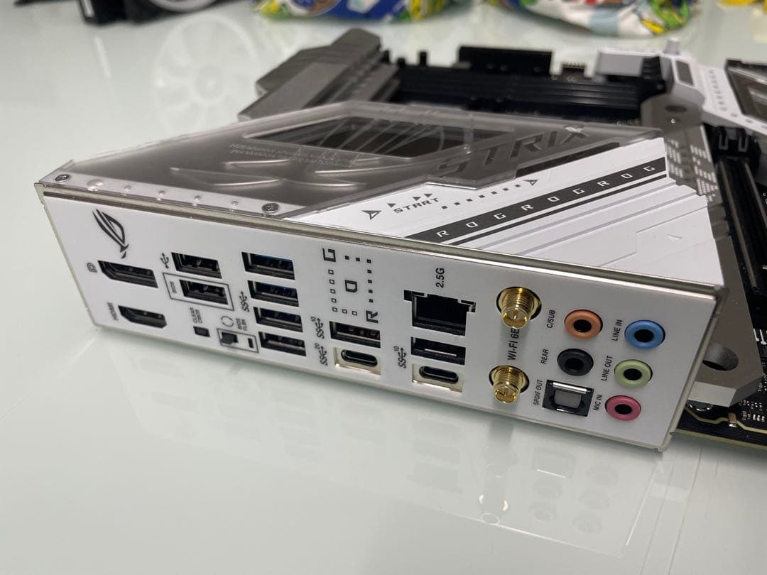 マザーボード ASUS ROG STRIX Z790-A GAMING WIFI D4