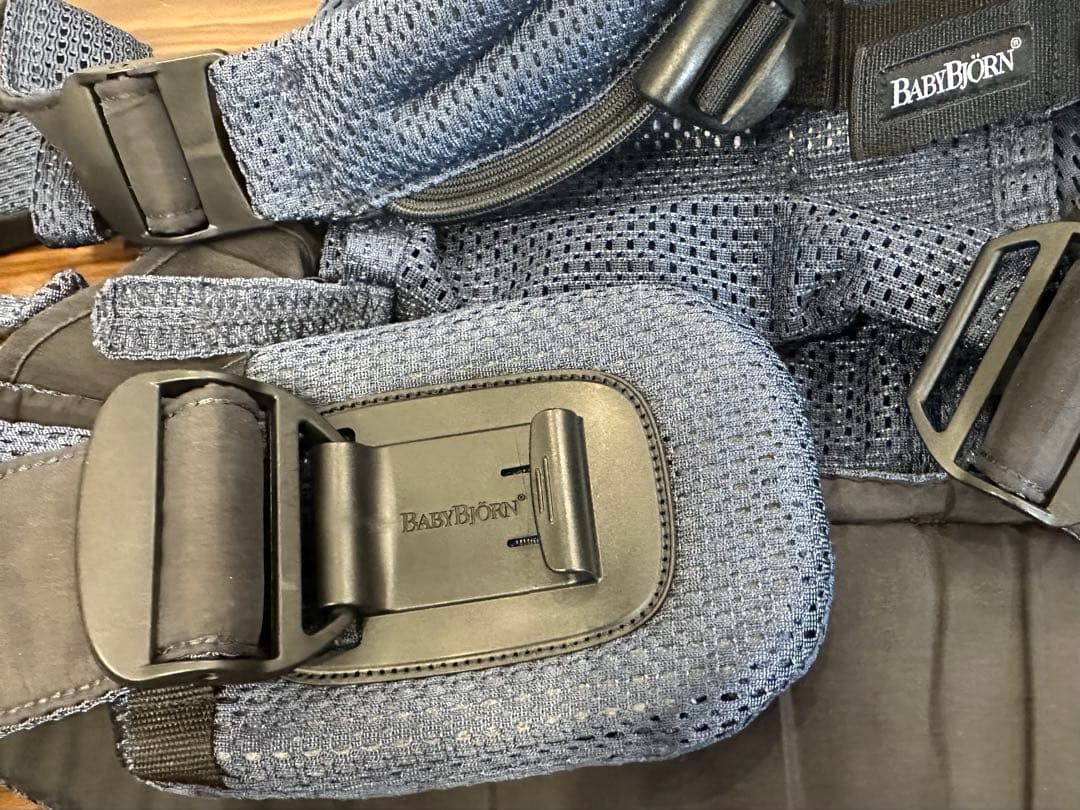 抱っこひも・スリング BabyBjorn HARMONY