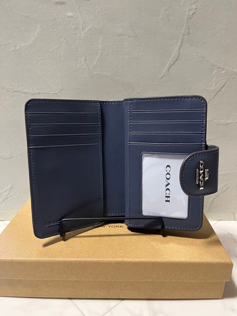 ✨️新品未使用✨️COACH ネイビー 二つ折り財布
