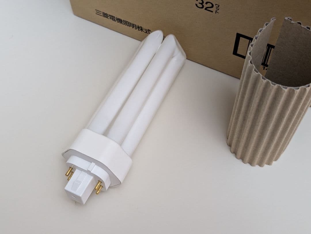 未使用品 三菱電機照明 FHT32EX-WW ツイン蛍光灯 32W10本入り