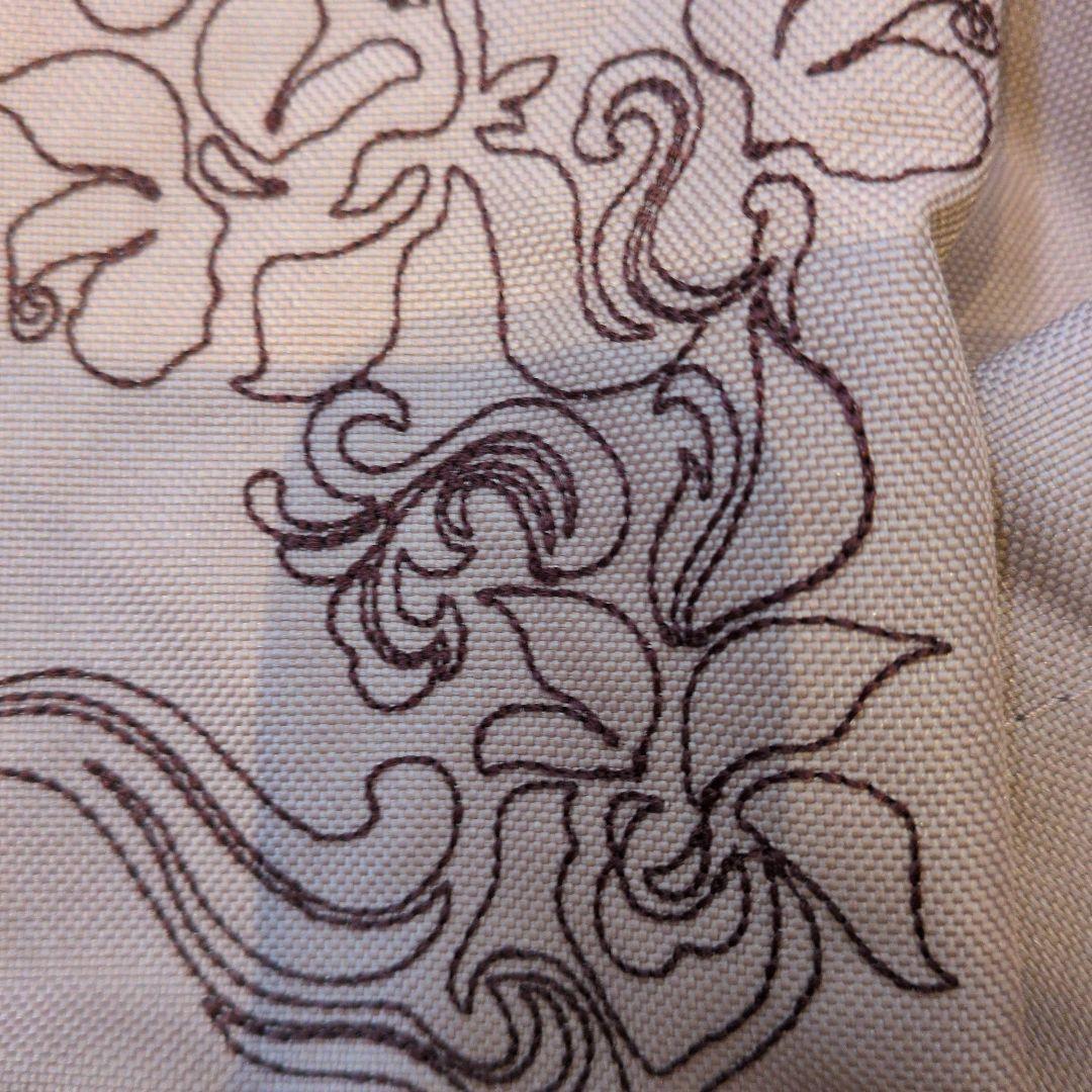 （新品タグ付き）Jack Wolfskin ボディバッグ ピンク 花柄刺繍