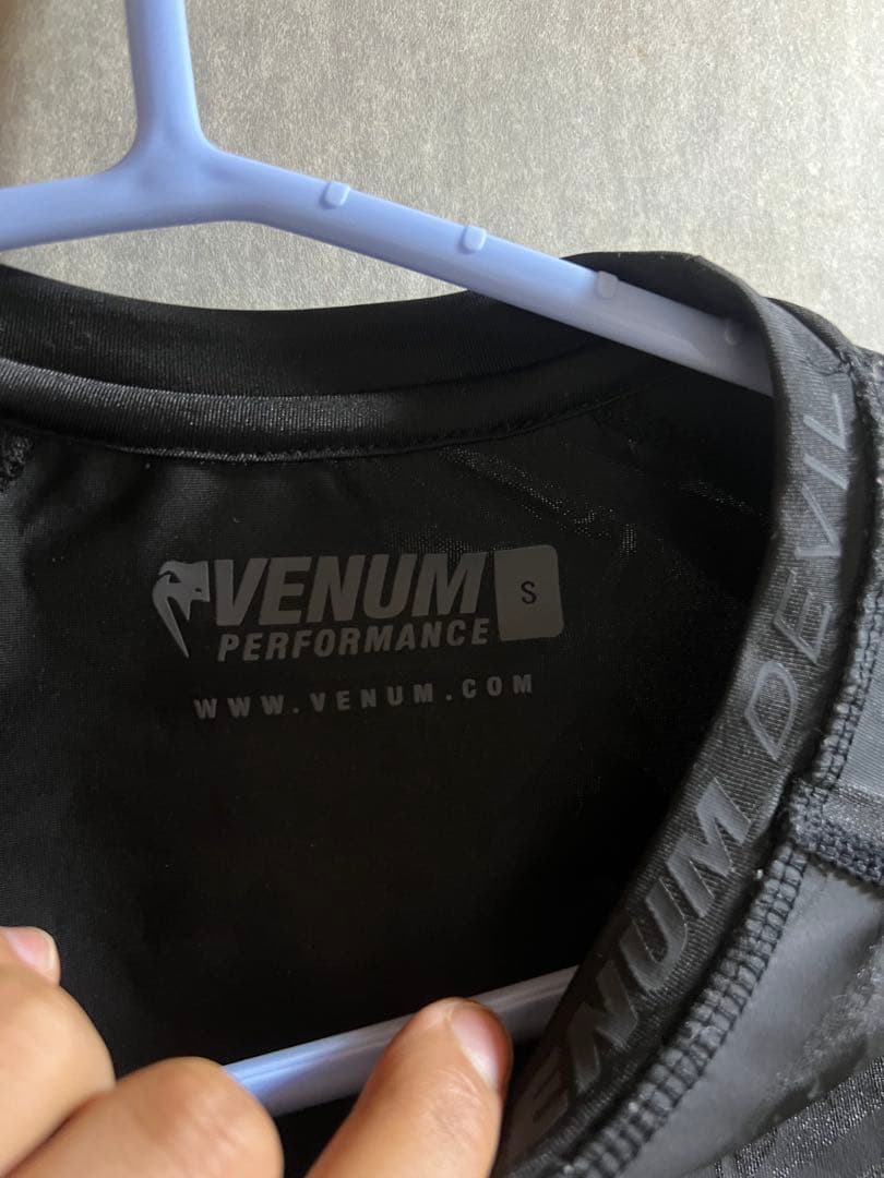 Venum パフォーマンス 長袖Tシャツ S ブラック