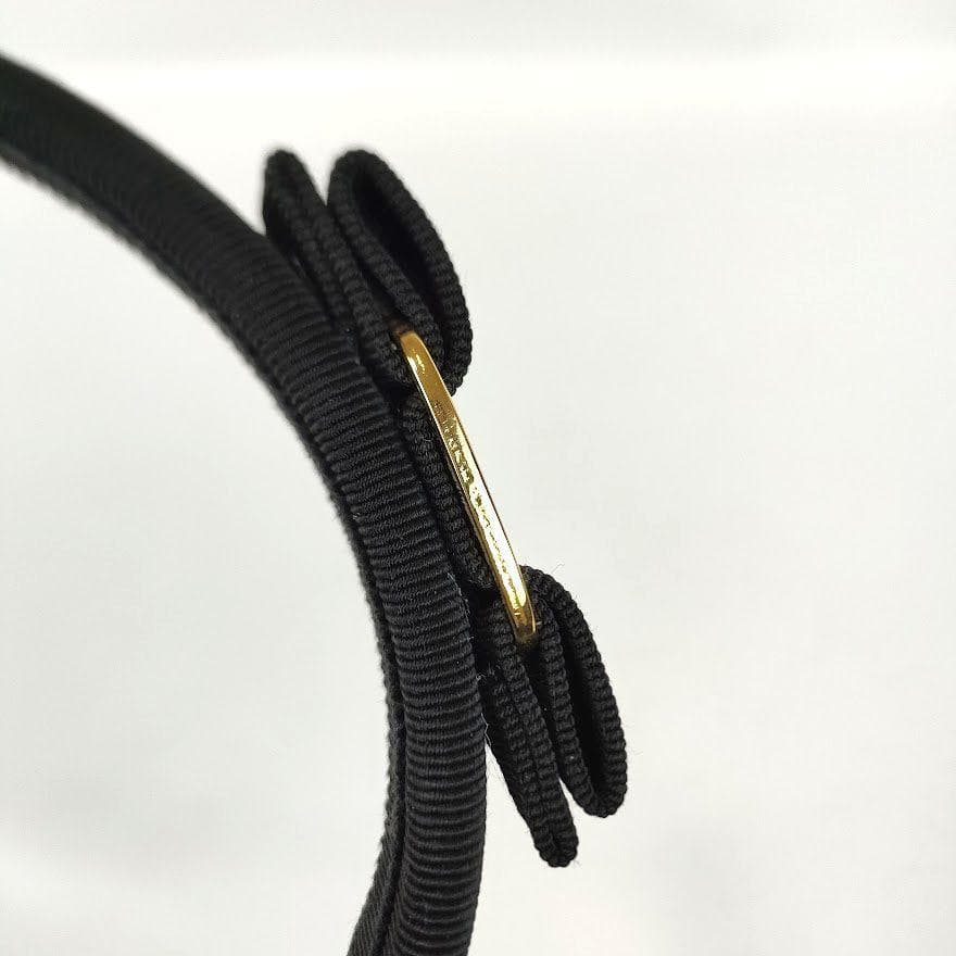 美品 サルヴァトーレフェラガモ ヴァラリボン カチューシャ ヘアバンド　黒