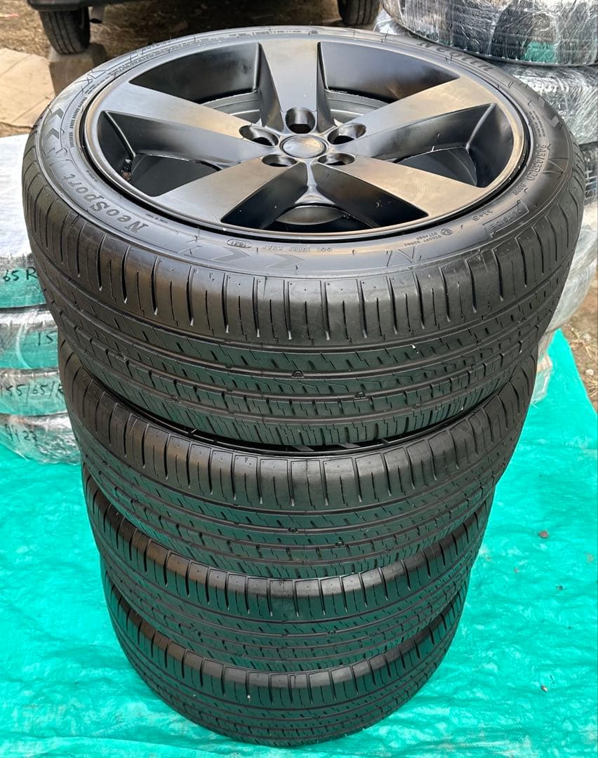 STARTECH 245/45/R20W 99W リム Neosport タイヤ