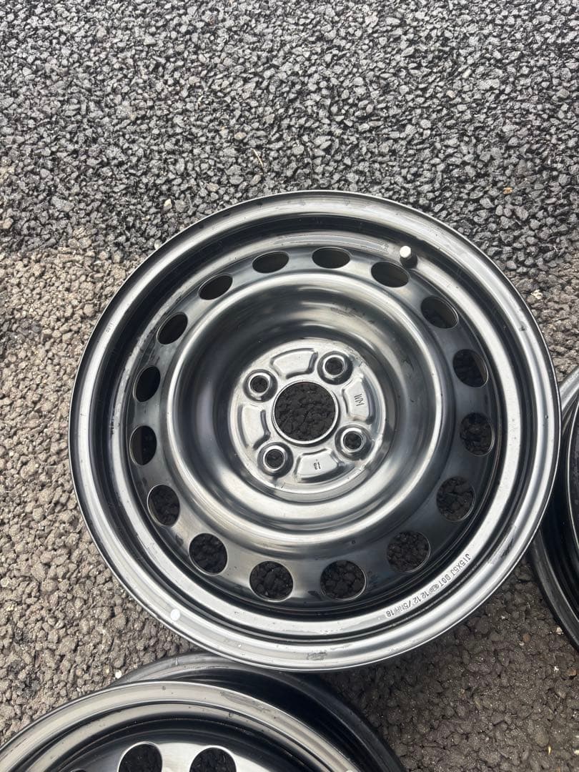 送料込美品 アクア 純正スチールホイール 15インチ 5j 4h PCD100