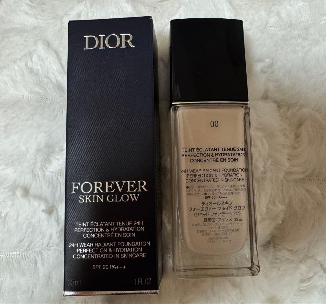 新品Dior ディオールスキンフォーエバー フルイドグロウ ファンデーション00